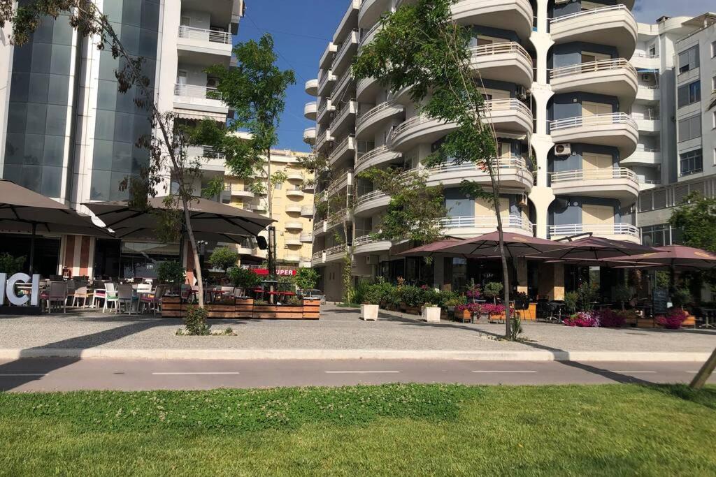 Ari'S Apartment Vlore Exterior photo